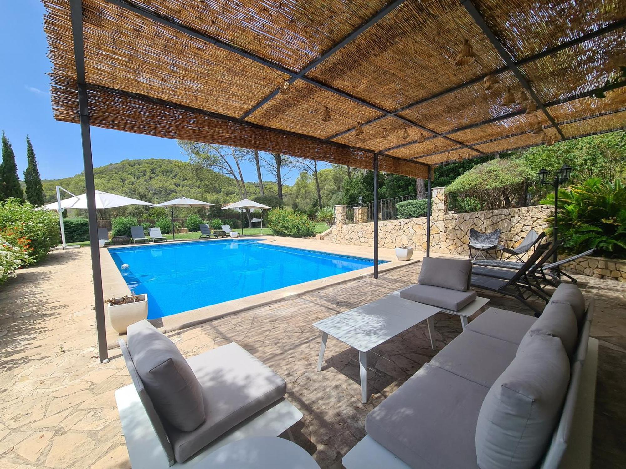 Jacelia Villa *
